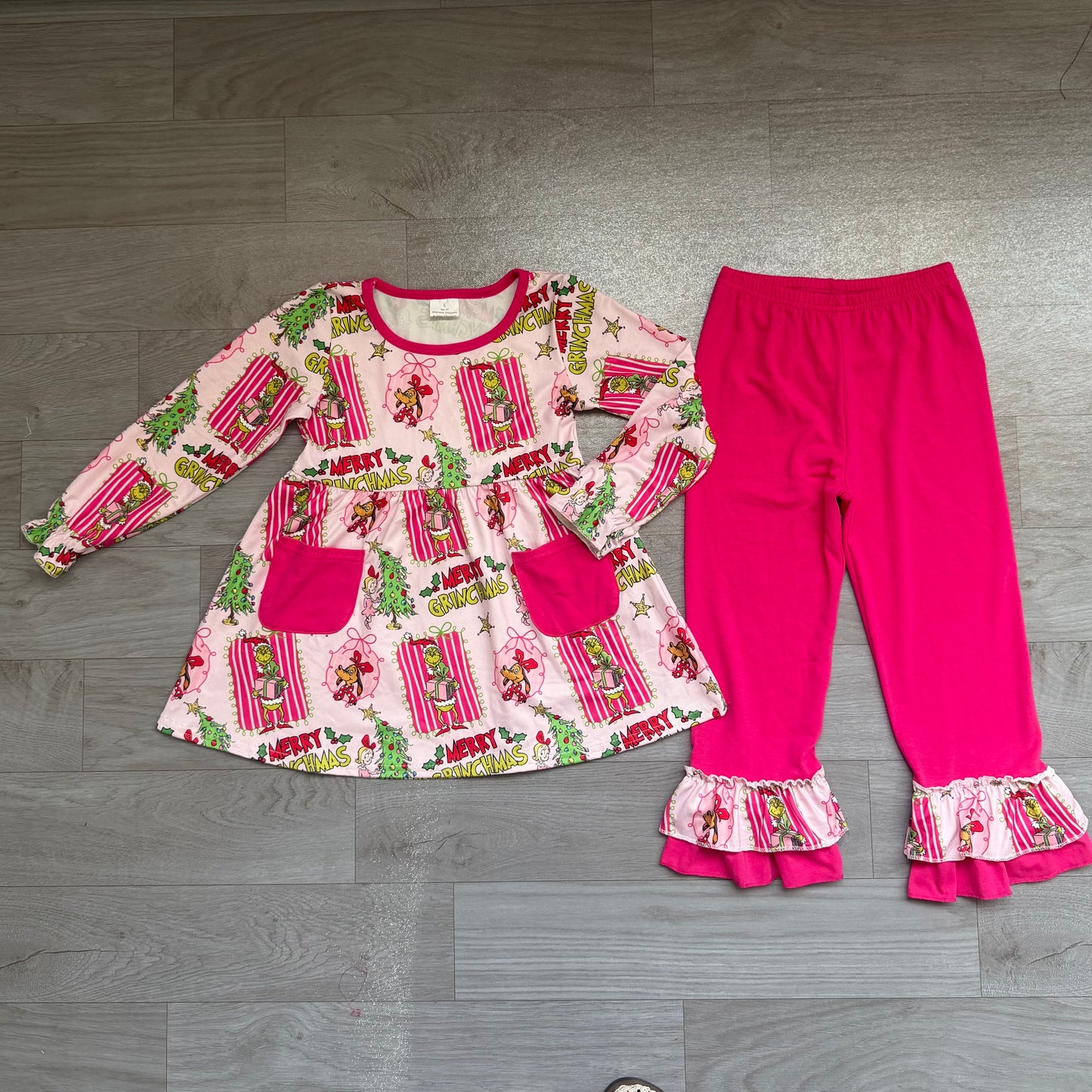 Green face bow tunic hot pink pants girls Christmas outfit