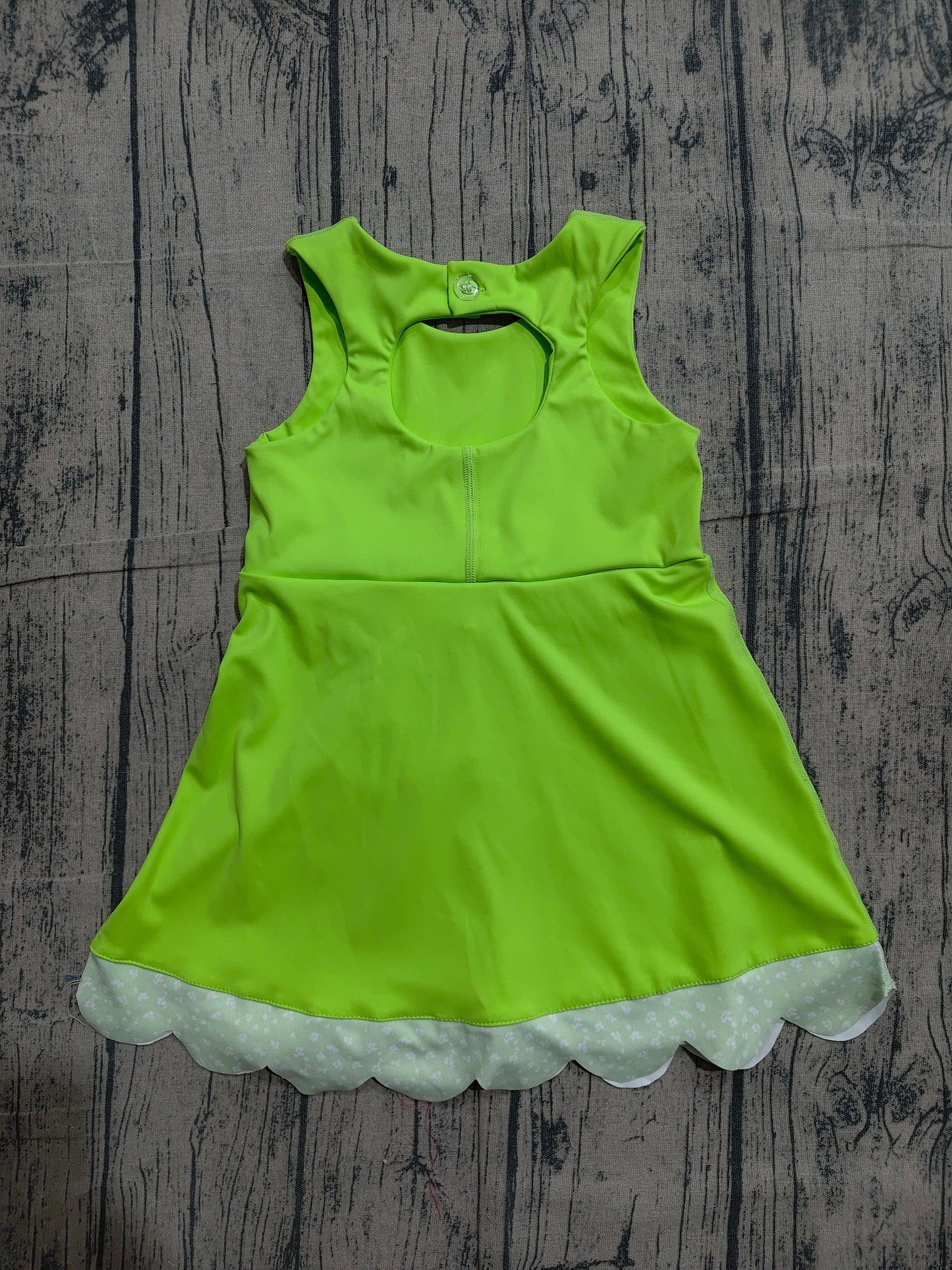 Sleeveless bow lime green scallop girls athletic dress