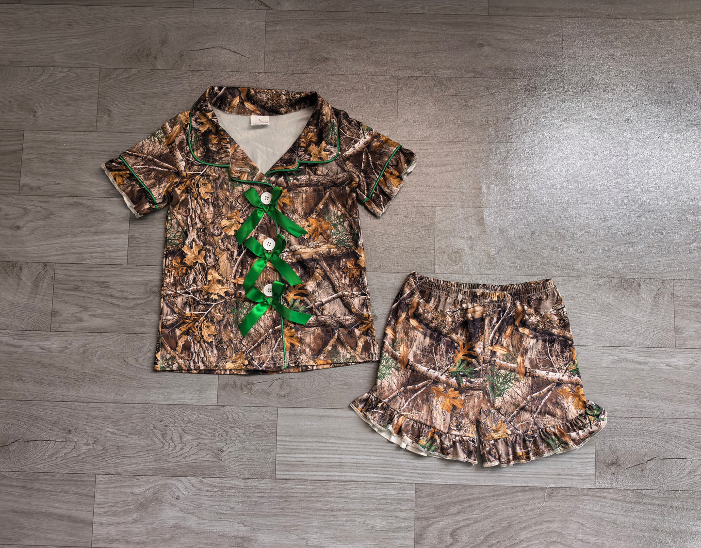 Short sleeves green bow camo girls button down pajamas set