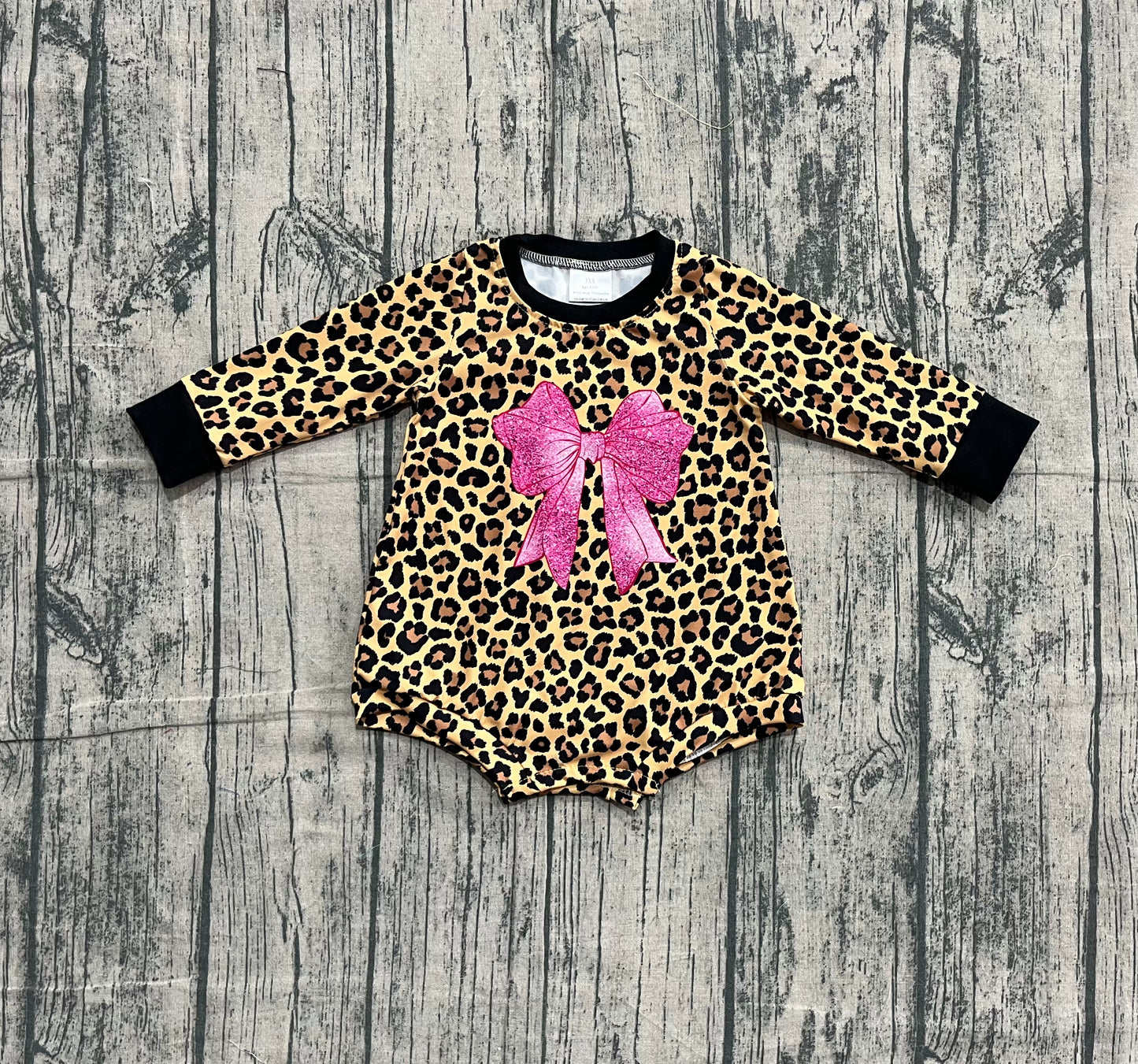 Long sleeves leopard pink bow baby girls romper