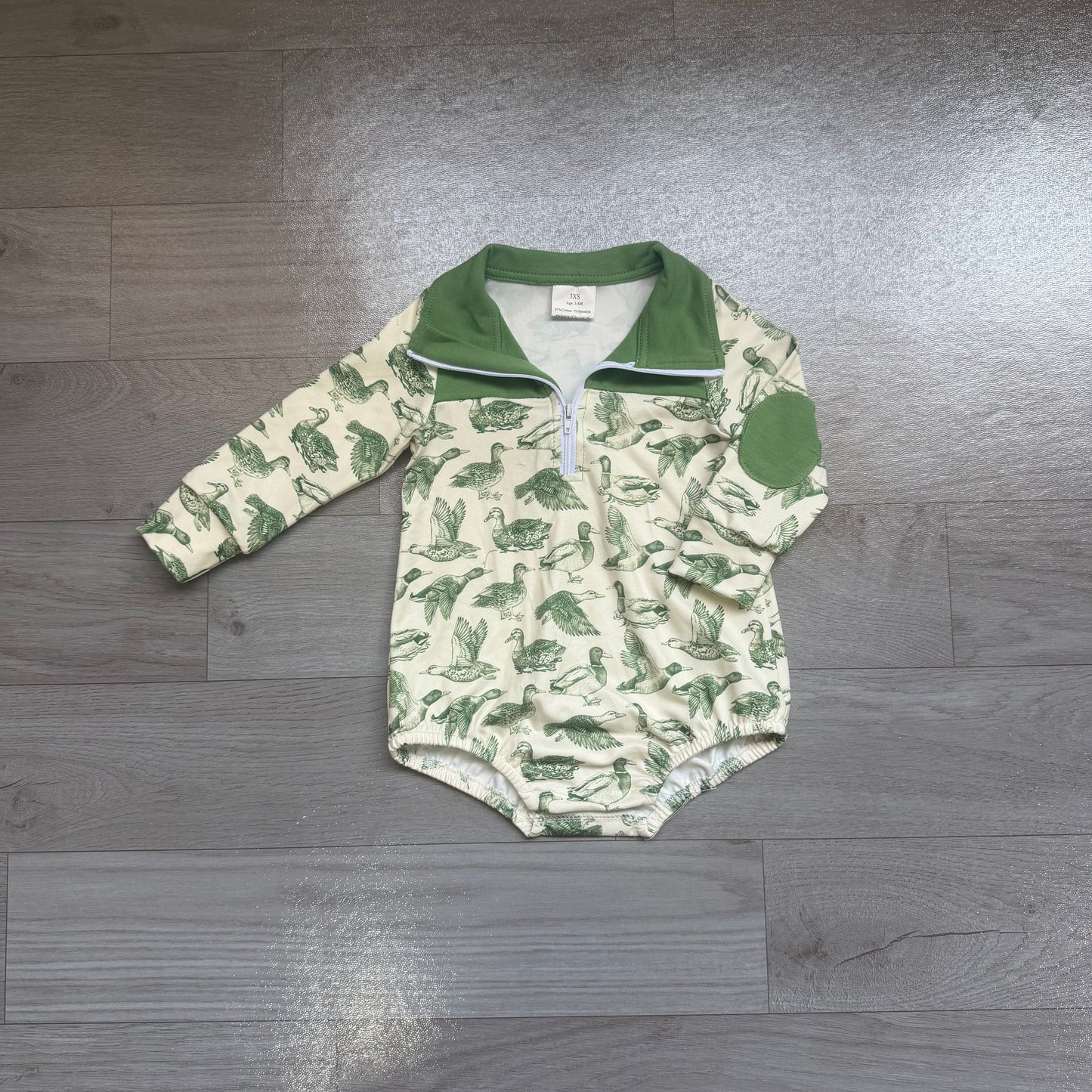 Long sleeves green duck baby boy fall romper
