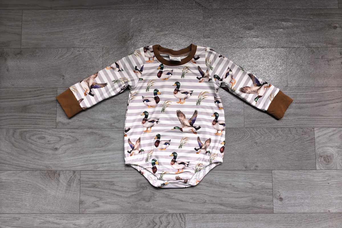 Brown long sleeves stripe duck baby boy romper