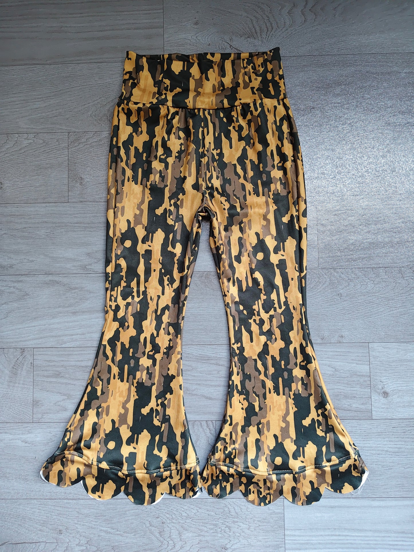 High waist camo scallop kids girls flare pants