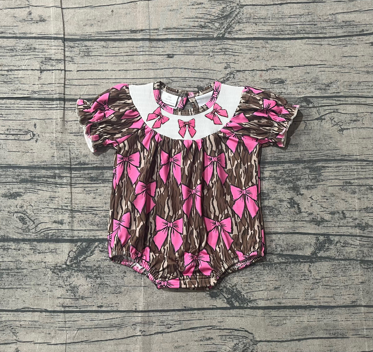 Short sleeves bow smocked camo baby girls romper