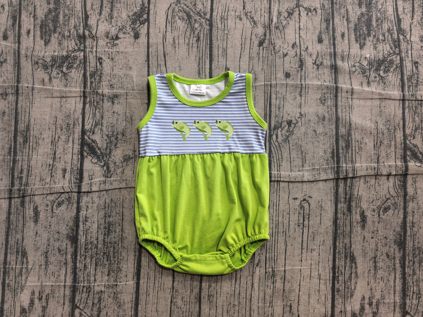 Sleeveless fish embroidery green baby boy romper