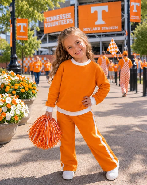 MOQ 8 Long sleeves orange cotton girls team outfits