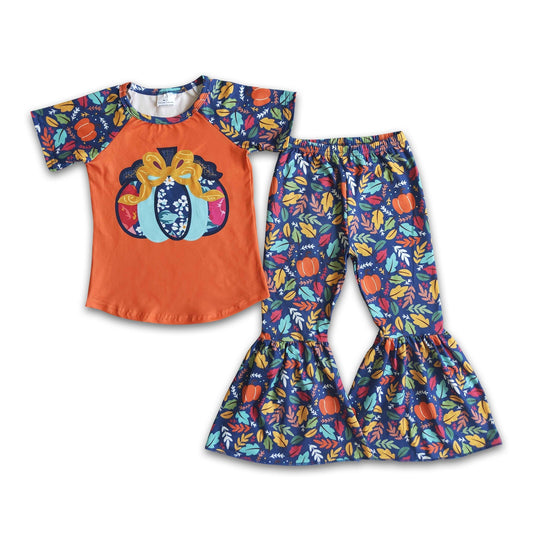 Pumpkin screen print raglan shirt leaf pants fall outfits
