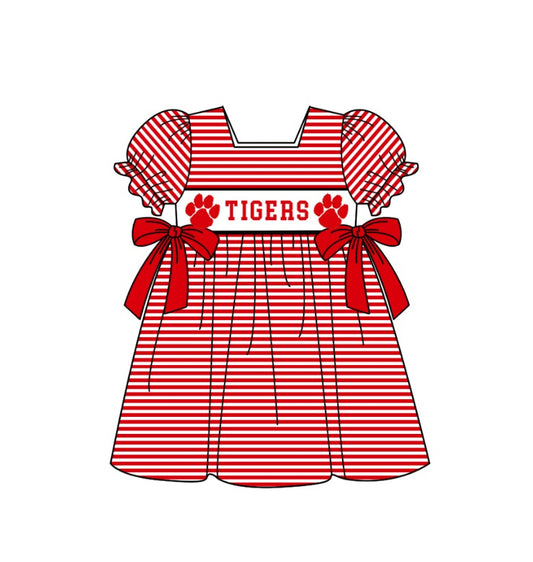 MOQ 5 pcs Short sleeves red stripe T girls team dresses