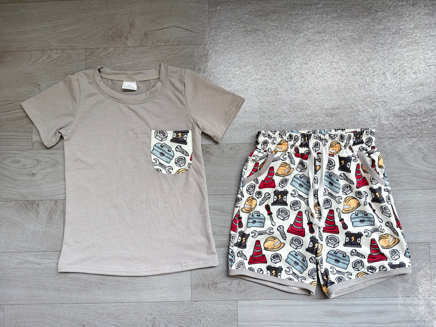 Grey short sleeves pocket top tools shorts boys outfit