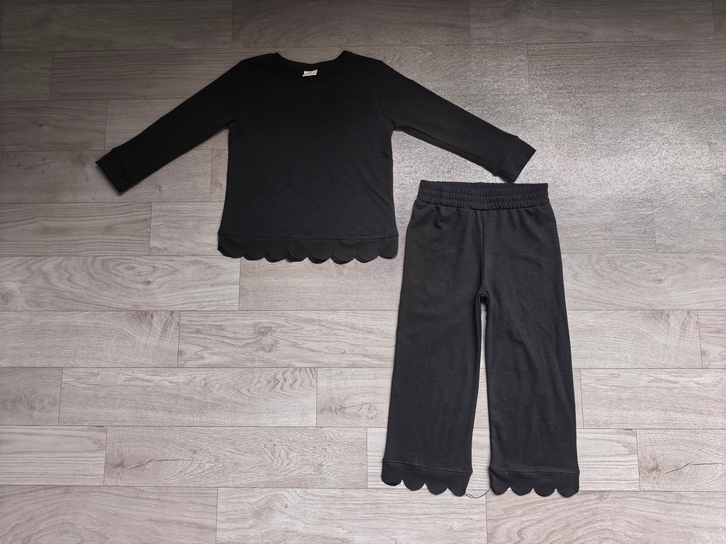Black cotton long sleeves scallop girls fall pajamas set