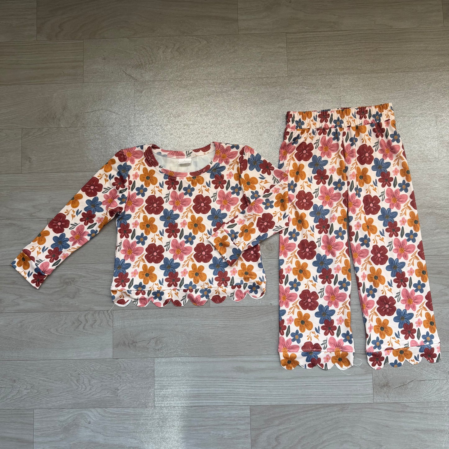 Long sleeves floral scallop top pants girls clothes