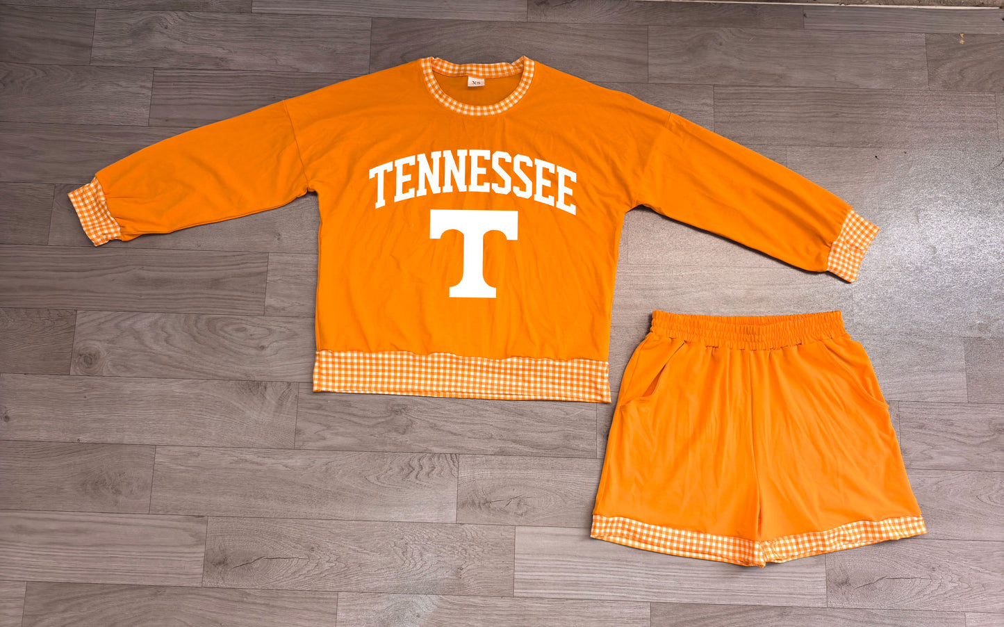 Long sleeves T top shorts adult women team shorts set