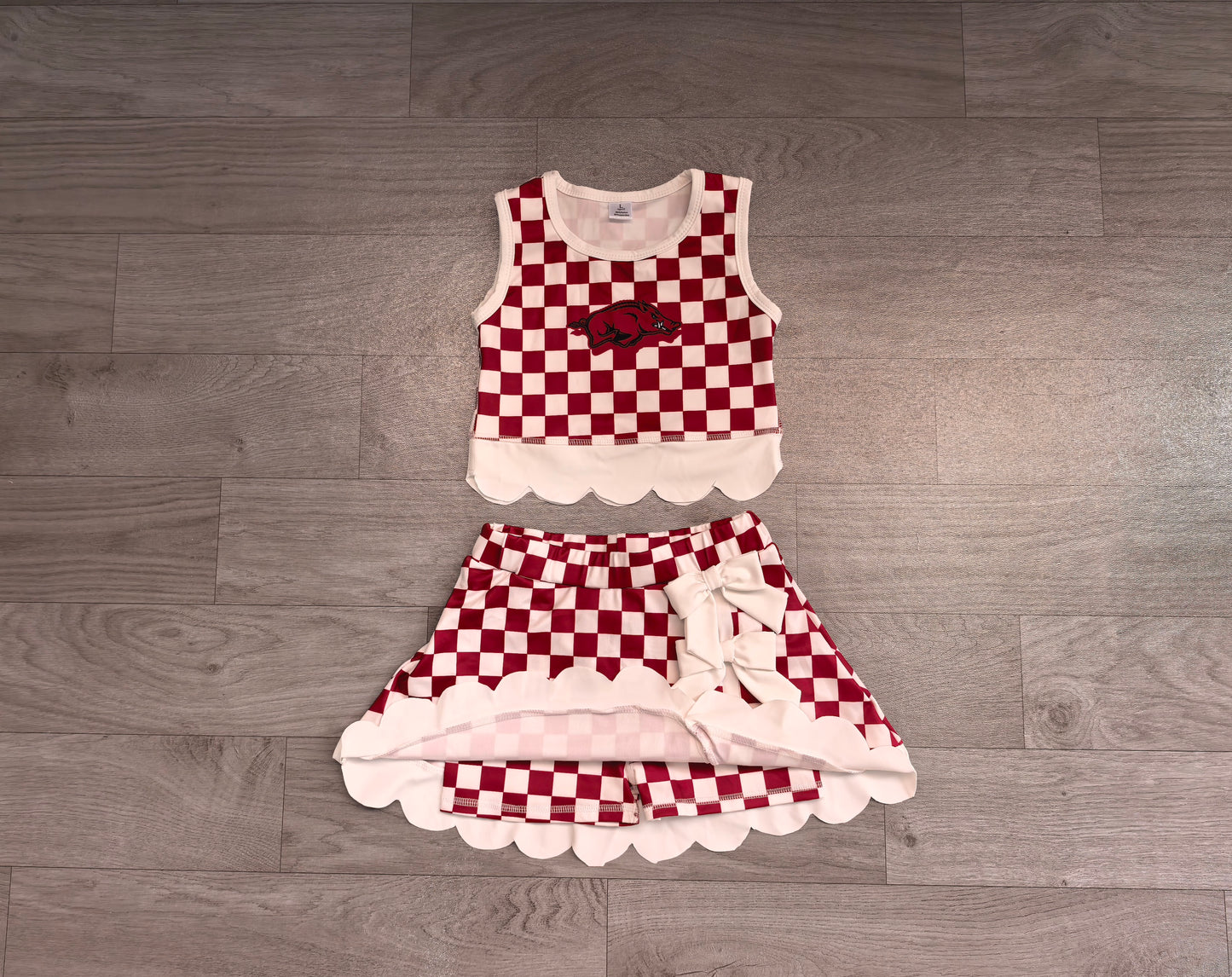 Sleeveless hog plaid scallop girls team active wear set