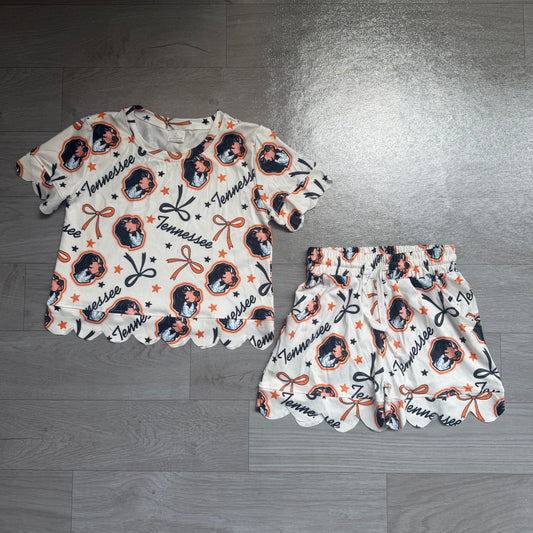 Short sleeves dog bow scallop girls team outfits