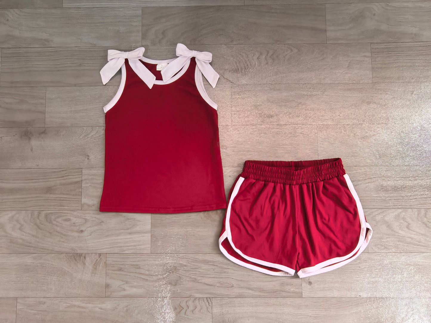 Sleeveless white bow maroon top shorts girls team set