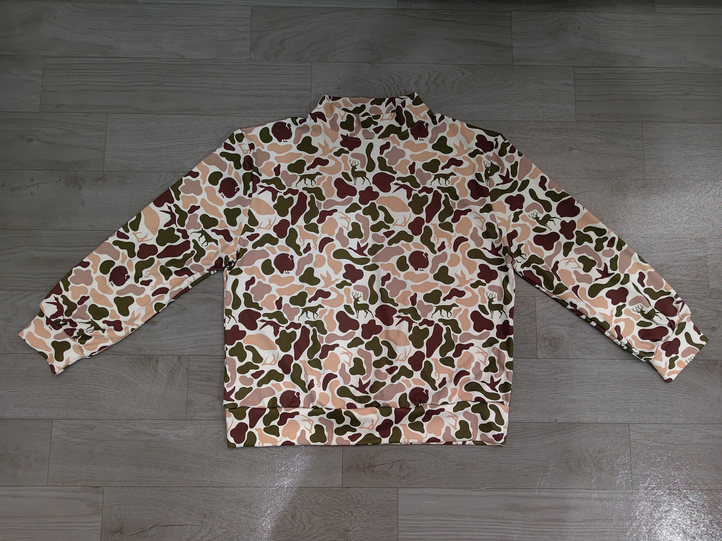Long sleeves hunting camo adult women active top