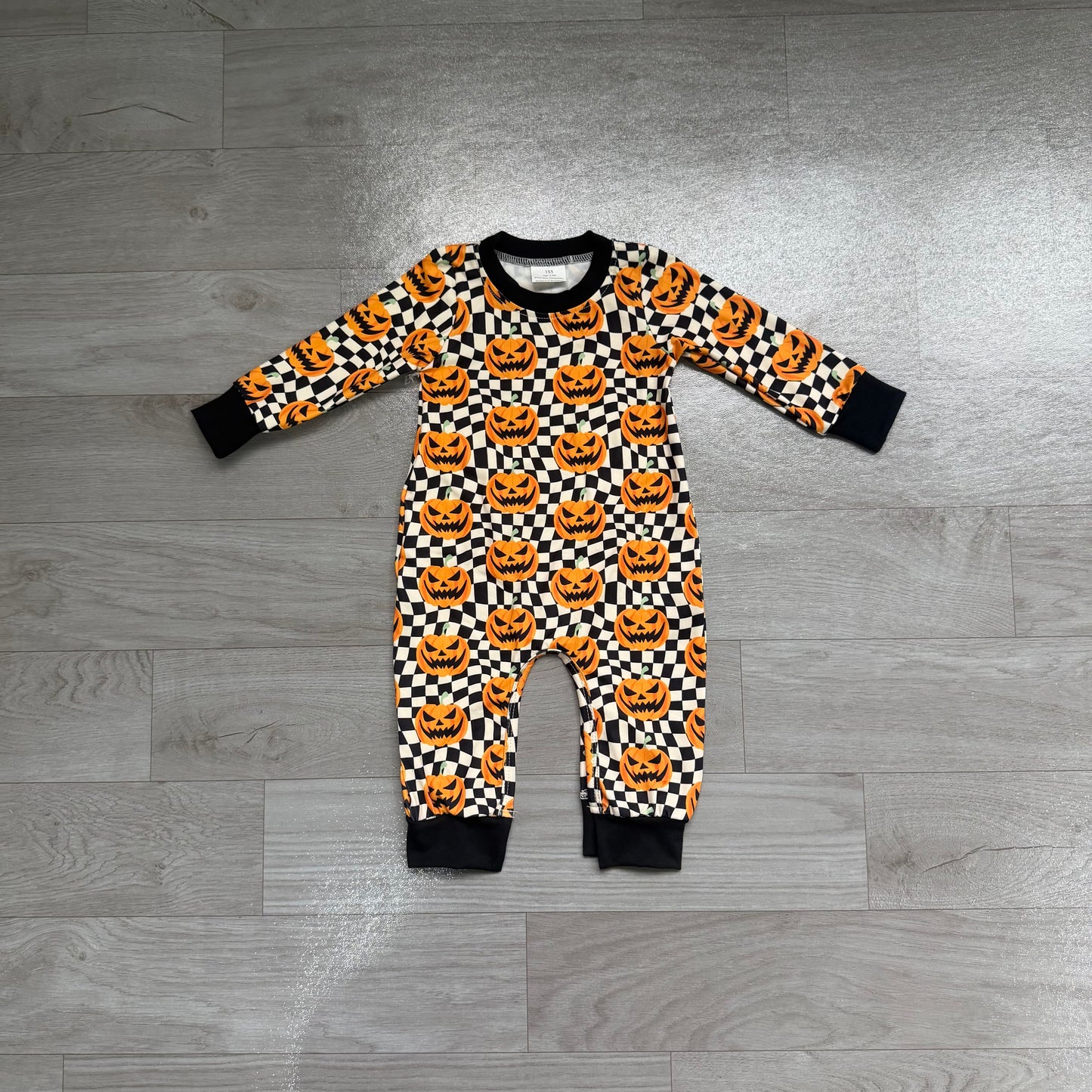 Long sleeves black plaid pumpkin boy Halloween romper