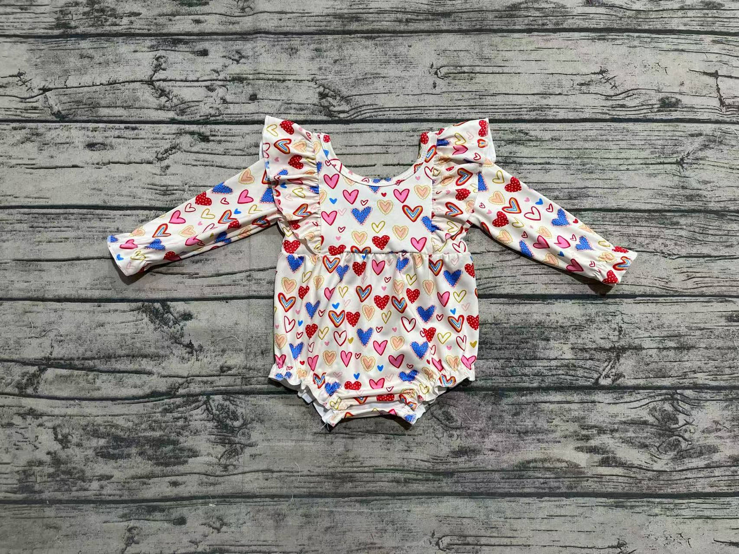 Long sleeves heart baby girls valentine's day romper