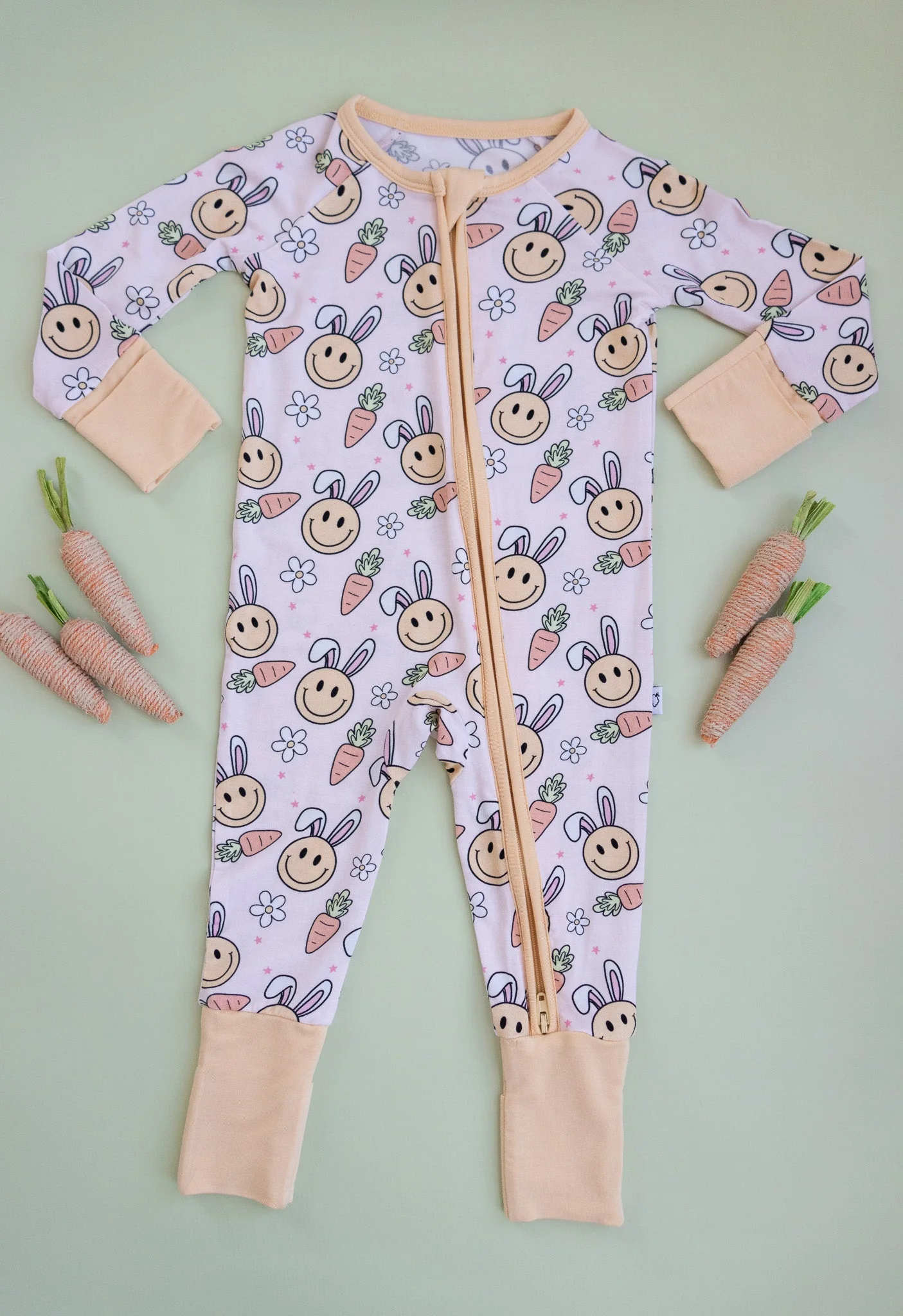 Long sleeves bunny smile floral carrot baby Easter zip romper