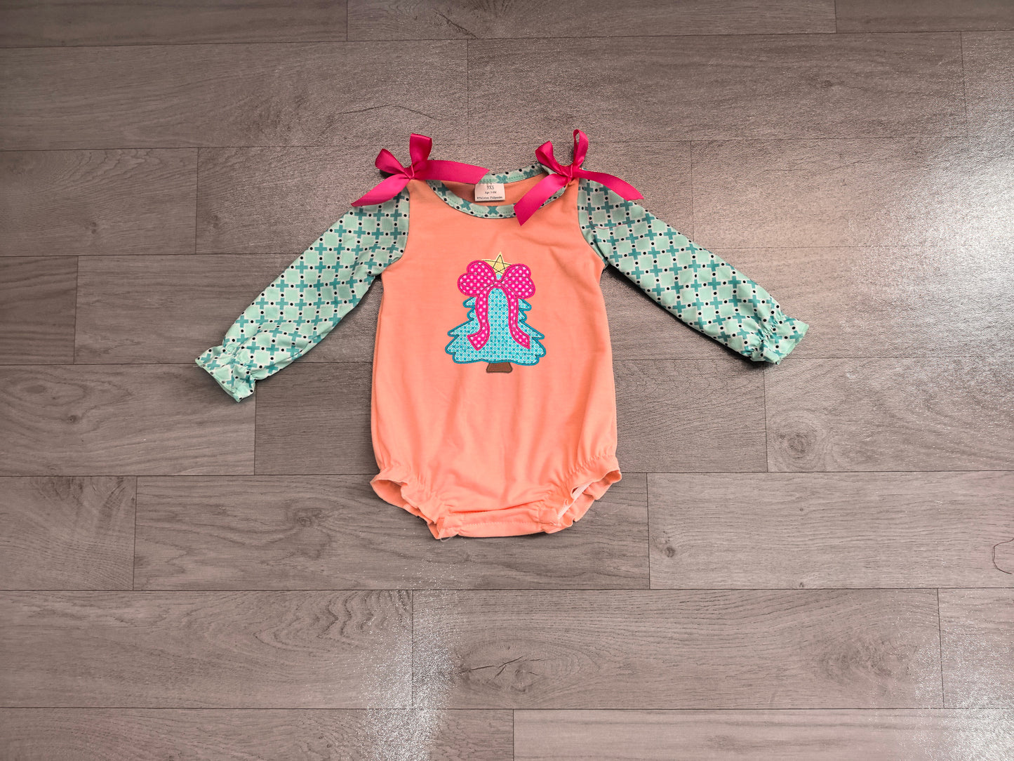 long sleeves Christmas tree bow baby girls romper