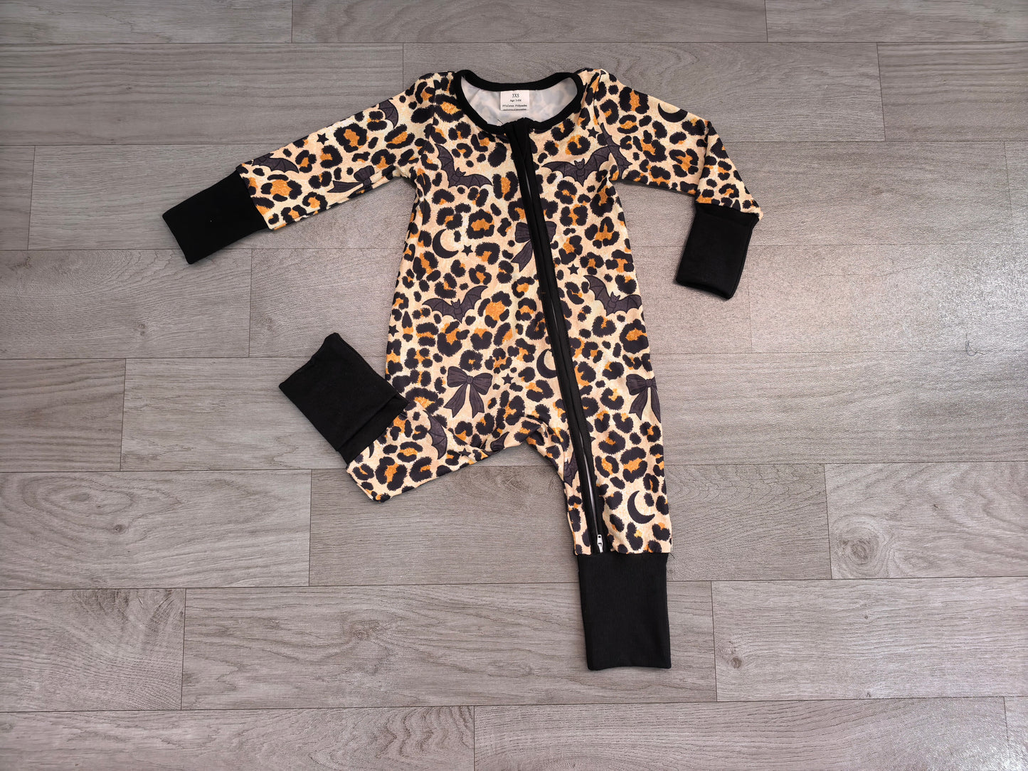 Long sleeves leopard bat moon baby Halloween zipper romper