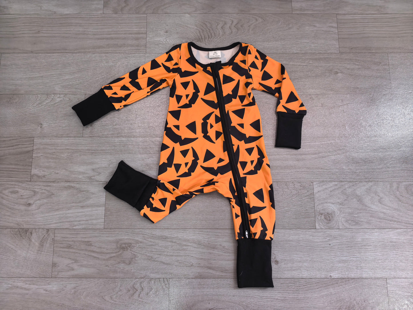 Long sleeves pumpkin baby boy Halloween romper