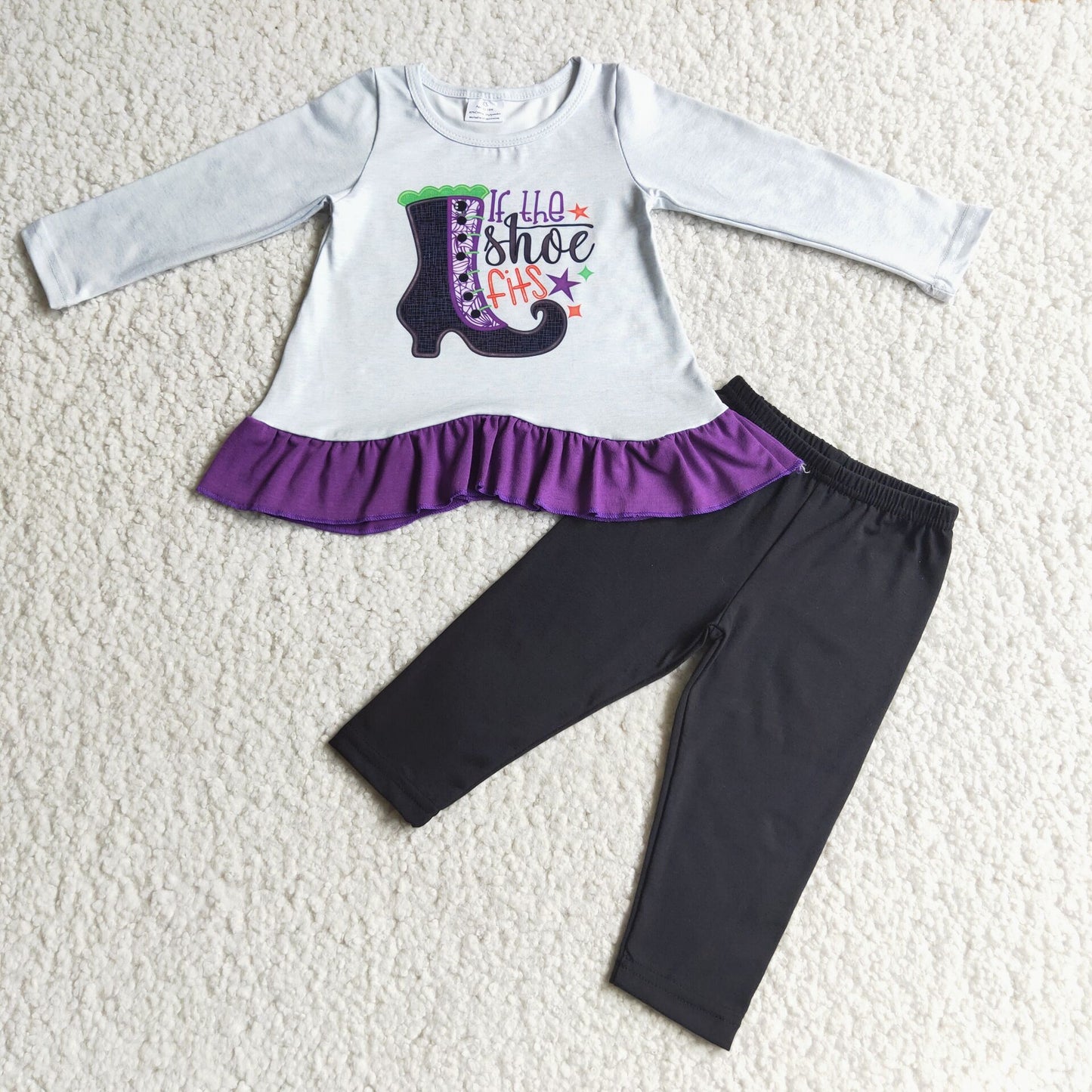 If the shoe fits shirt black leggings girls Halloween outfits