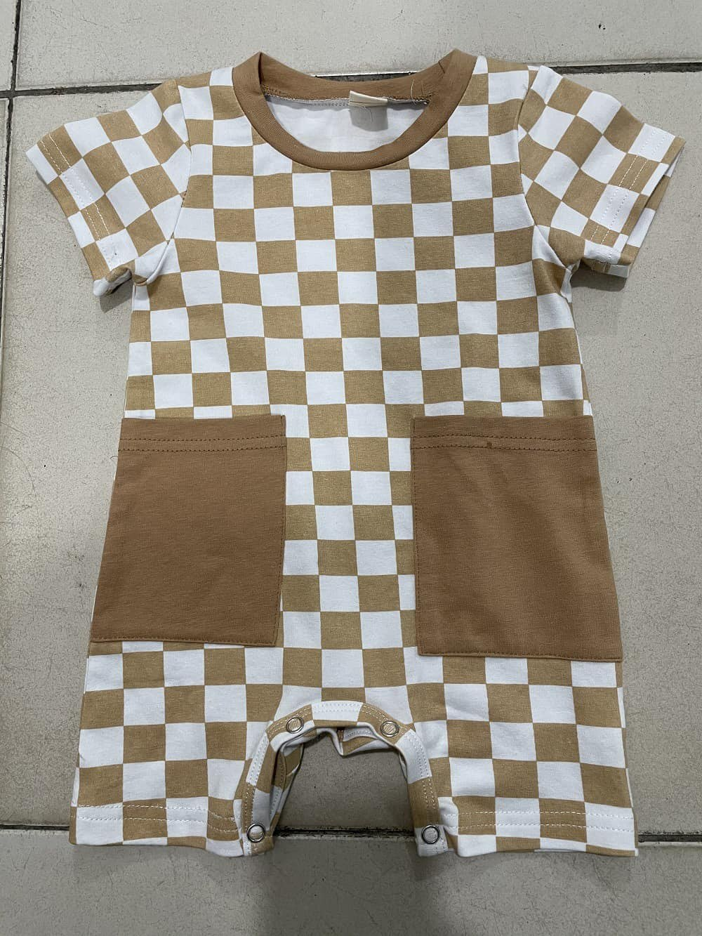 Short sleeves khaki plaid pockets baby boy romper