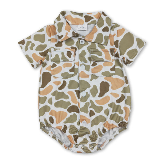 Short sleeves green camo pockets baby boy button romper