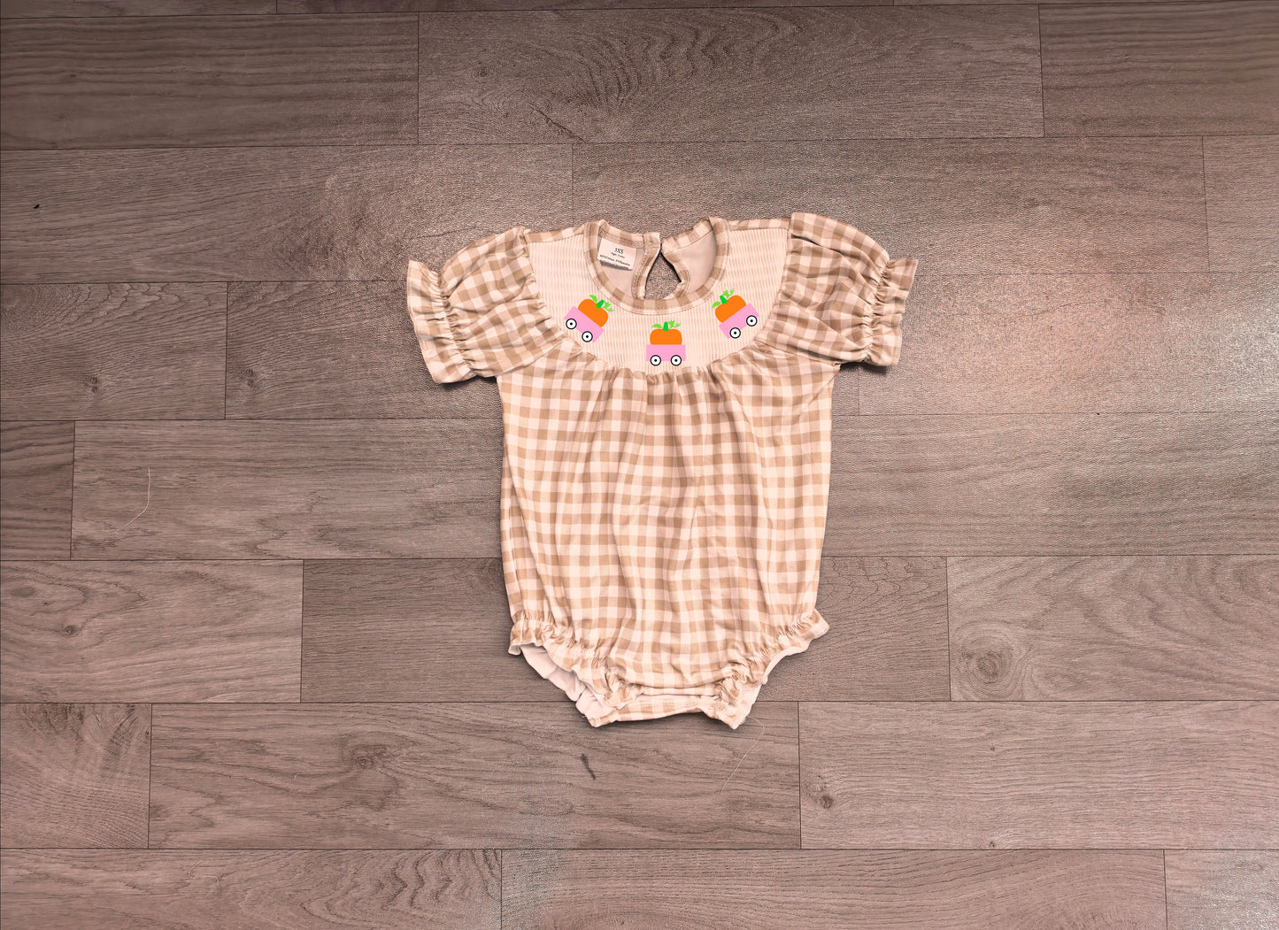 Short sleeves plaid pumpkin smocked girl fall romper