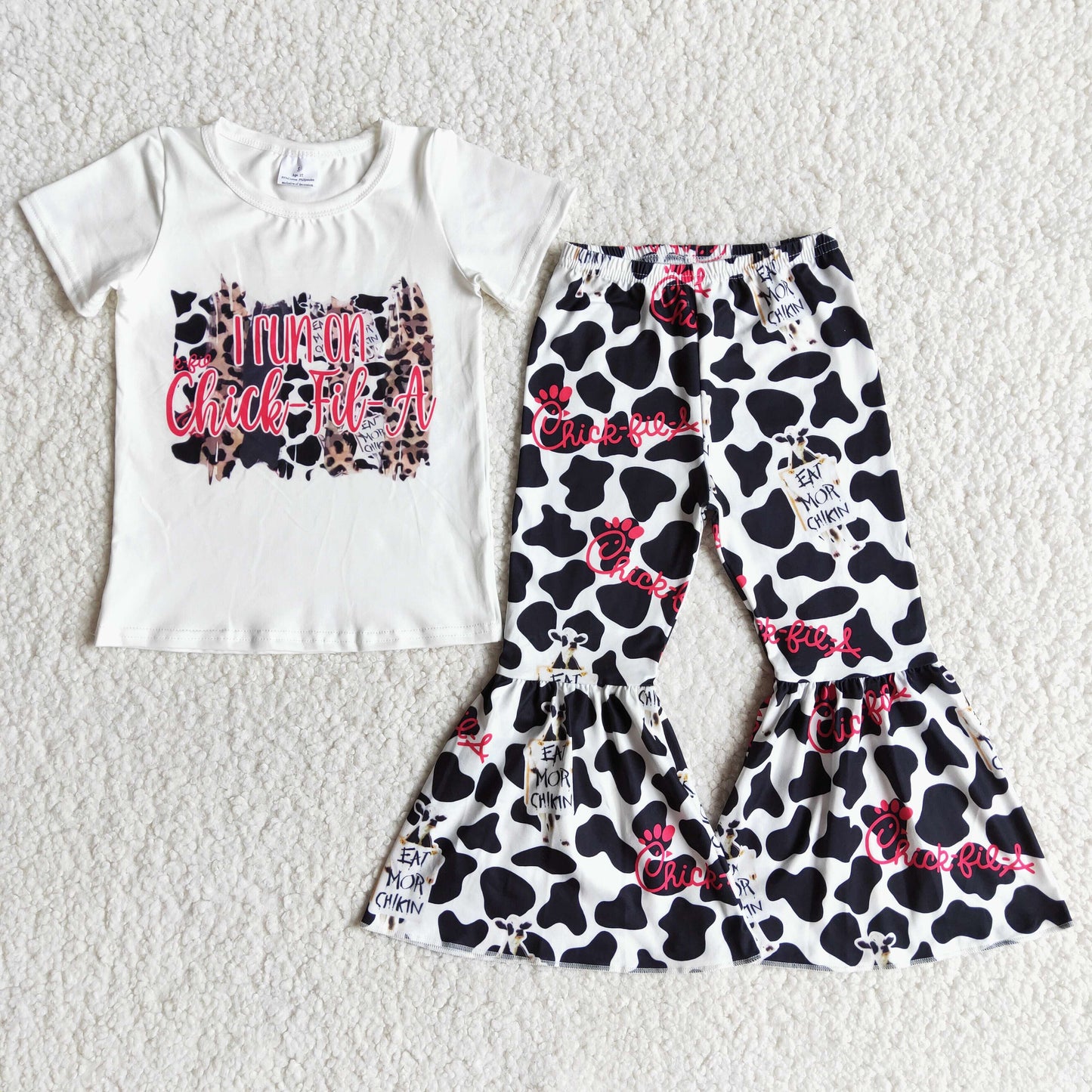 White short sleeve shirt cow print bell bottom pants fries girls botique clothing set